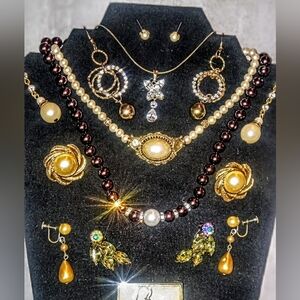 Elegant Gold,Pearl,Amber Earrings & Necklaces lot Clip Ons Stud Post Retro